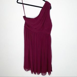 Eva Mendes Bridal Party New York And Company Maroon One Shoulder chiffon dress